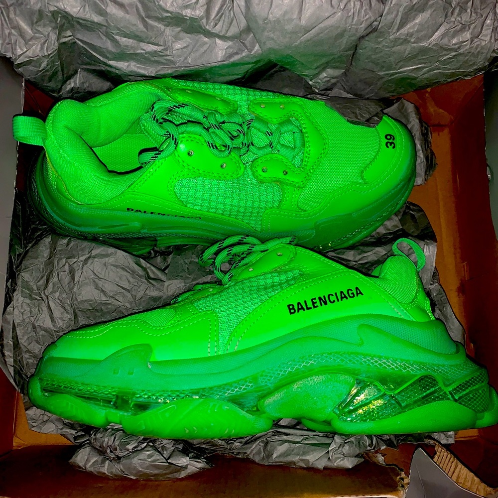 BALENCIAGA TRIPLE S